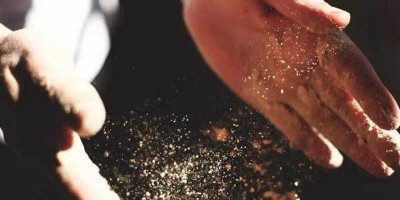 粉尘浓度传感器报警浓度：工业安全的关键保障