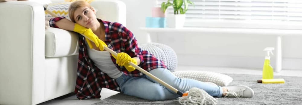 战胜家庭灰尘:综合策略与现代工具的运用