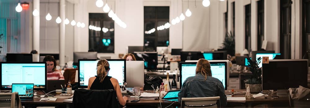 提升办公室空气质量：解决CO2过多导致的员工疲劳问题